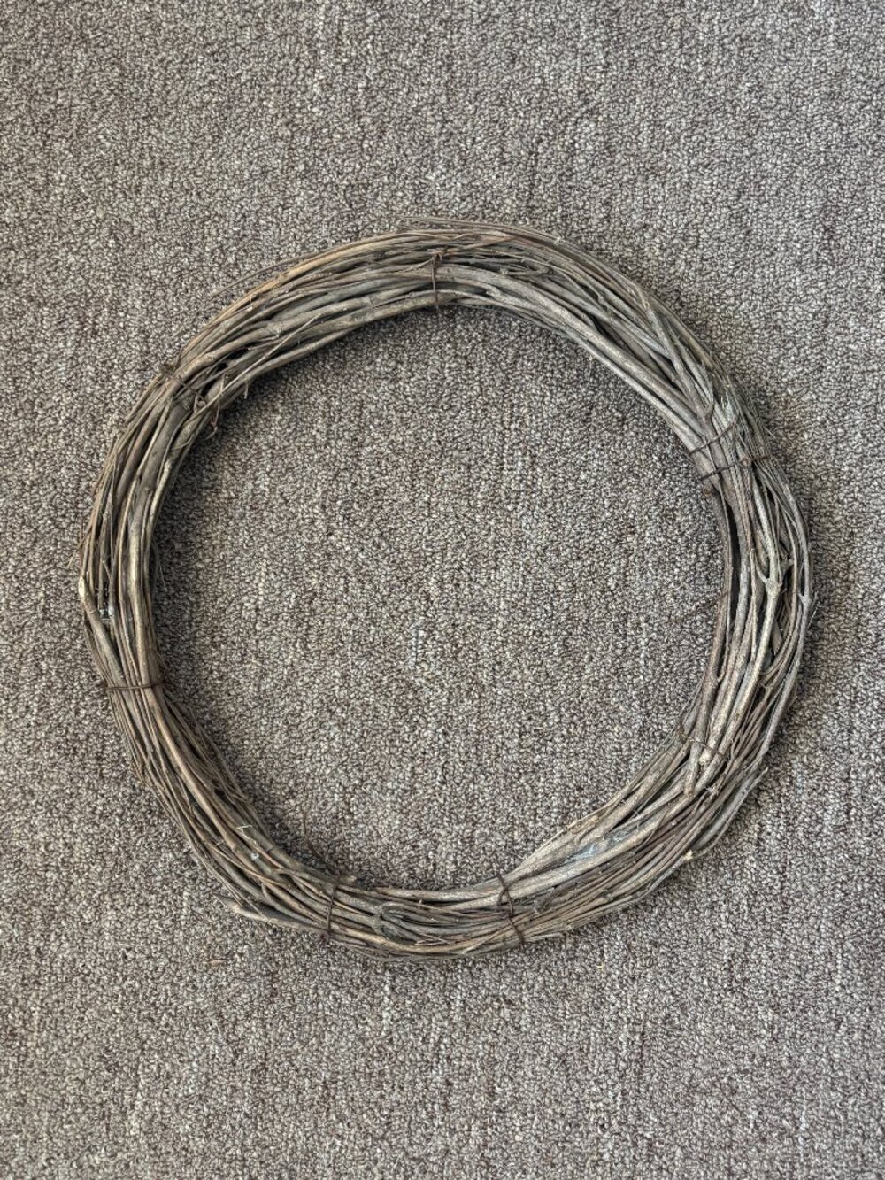 Natural grapevine wreath round 14 in craft base rustic